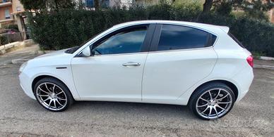 alfa romeo giulietta 1.6 105 cv anno 2014