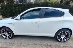 alfa romeo giulietta 1.6 105 cv anno 2014