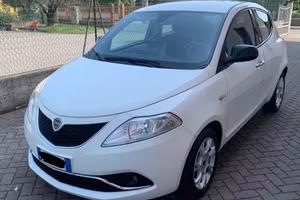 Lancia Ypsilon 1.2 69 CV 5 porte GPL Ecochic Mya