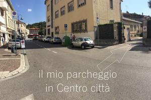 Centralissimo posto auto
