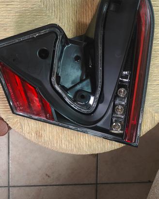 faro posteriore Toyota chr 2017
