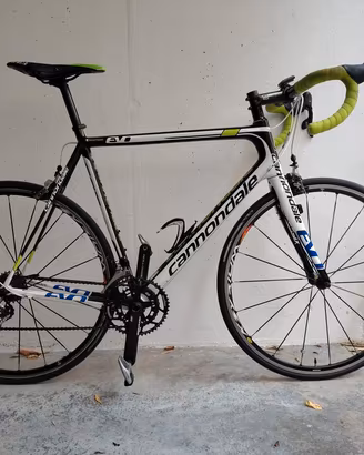 Cannondale SuperSix EVO Carbon - Sram Red