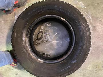 gomme 225/70/R15 invernali Goodyear Cargo