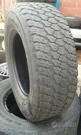 Gomme M S misura 255 / 75 R 17 GoodYear Silent