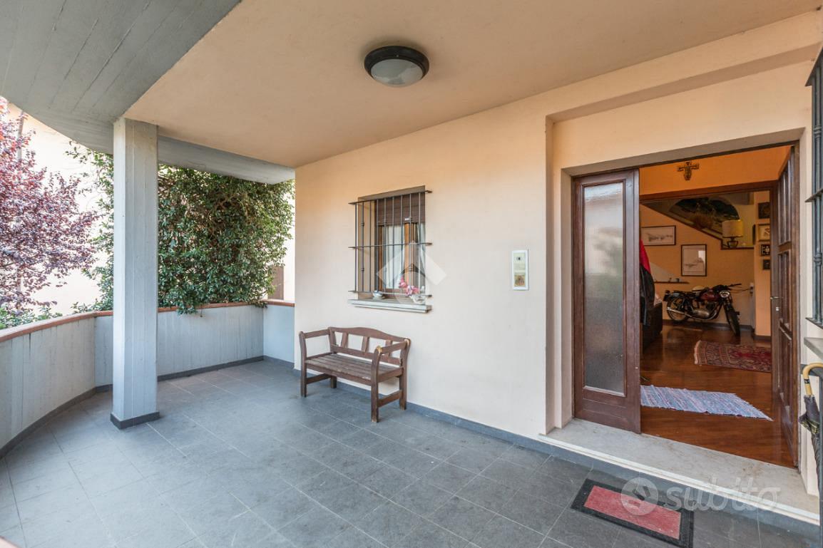 VILLA SINGOLA A CASTEL GUELFO DI BOLOGNA - Vista 2