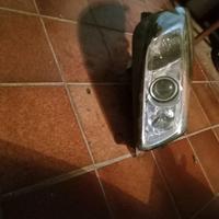 Faro Opel Insigna destro