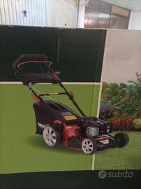 Tosaerba Newton a  motore B&S (nuovo e imballato)
