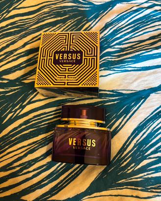 Profumo Versus Versace Eau de Toilette con scatola