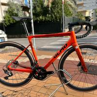 Olmo gepin full carbon 2025