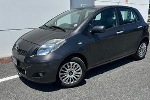 TOYOTA YARIS 1.0 5 P SOL UNICO PROP