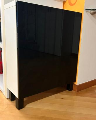 Mobiletto IKEA BESTÅ bianco e nero lucido