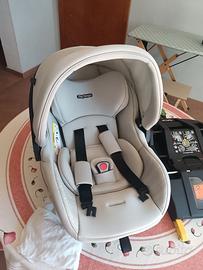 Ovetto Peg perego + base isofix 