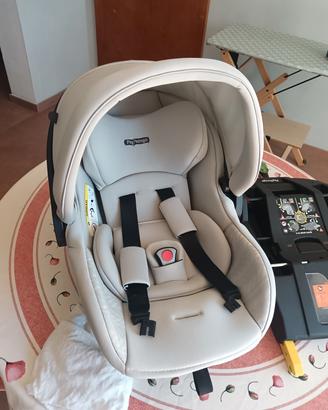 Ovetto Peg perego + base isofix 