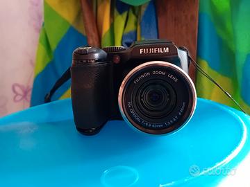 Fujifilm FinePix S5800 _ 8.0 Mega Pixels