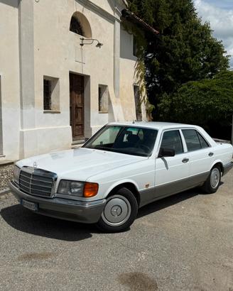 Mercedes Benz 300 SE W126