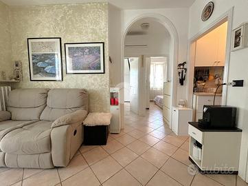 3 LOCALI A SAN MAURO PASCOLI