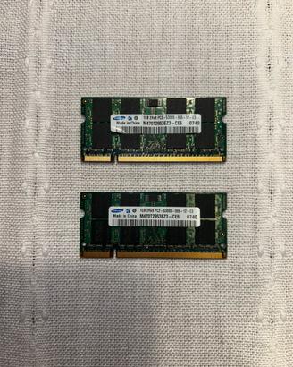 2 RAM DDR2 Samsung da 1 GB