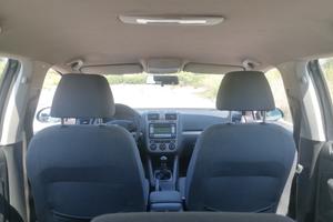 Volkswagen Golf 1.6 16V FSI 5p. Sportline