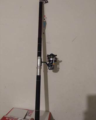 canna da pesca e mulinello 