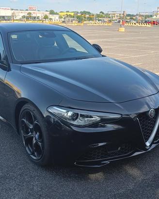 Alfa Romeo Giulia 2.2 diesel 180cv