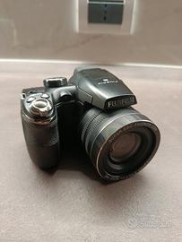 fotocamera Fujifilm finepix S4200