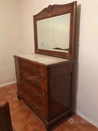 Il Comò con Specchiera (Stile Luigi Filippo )