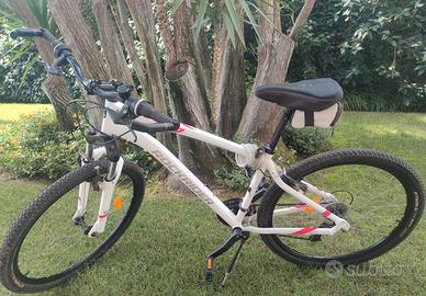 Mtb donna Rockrider  bianco-rosa