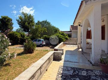 6 LOCALI A MANFREDONIA