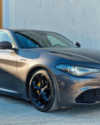 Alfa Romeo Giulia 2.2 Turbodiesel 150 CV AT8