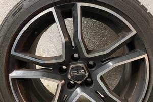 Cerchi OZ adrenalina  gommati invernali 225/45/17