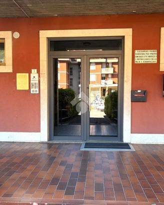 NEGOZIO A PISOGNE