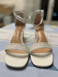 Sandali con tacco e cinturino alla caviglia 41