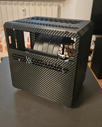Case Mini itx, pezzo unico, con riser pci incluso 