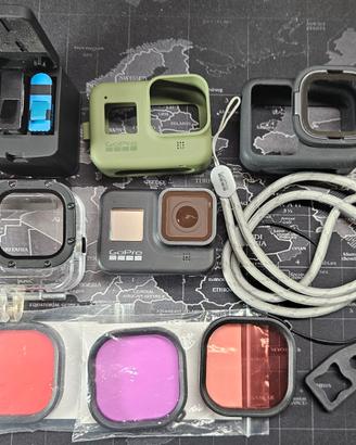 Gopro Hero8 Black con custodia sub e 2 batterie