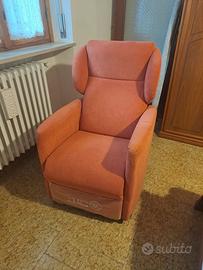 poltrona motorizzata per anziani