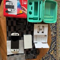 Nintendo Switch OLED Bianca - NUOVA + Custodia 🌟