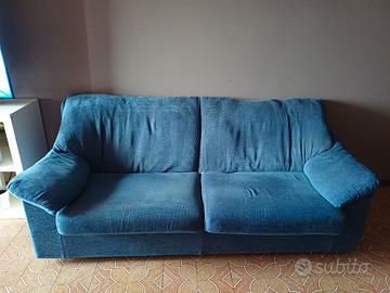 divano tre posti 