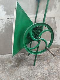 Deraspatrice per uva