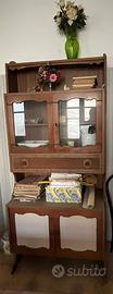 credenza con vettina