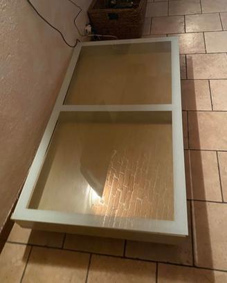 Tavolino in legno e vetro