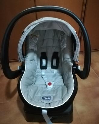 Seggiolino per auto e passeggino CHICCO
