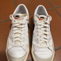 Nike Blazer Low ‘77 Vntg Unisex Bianche/Nere