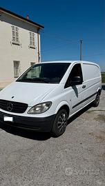 Mercedes Benz Vito corto cambio automatico