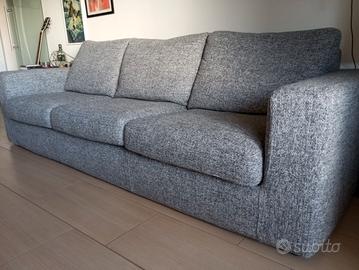 DIVANO 4 POSTI 