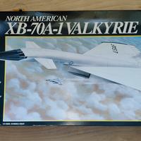 AMT XB-VALKYRIE  1:77