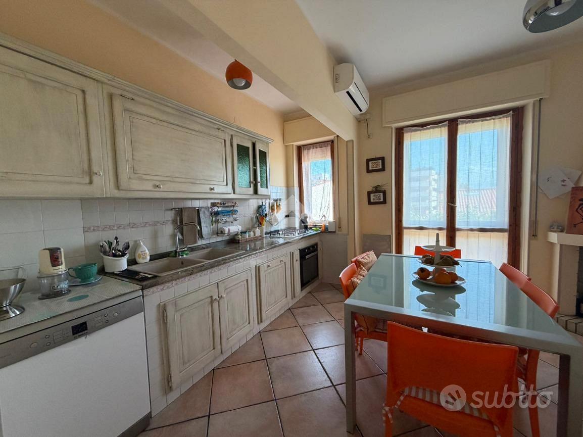 Apartment in Cagliari, Sant'Avendrace, Sant'Avendrace-Santa Gilla - Vista 2