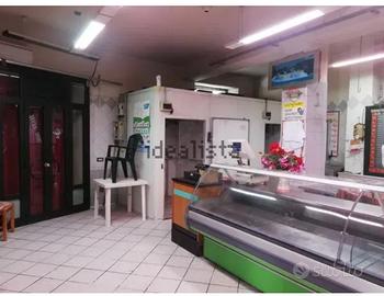 Locale commerciale via abignente