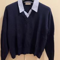 Maglioncino Blu a V con collo camicia incorporato