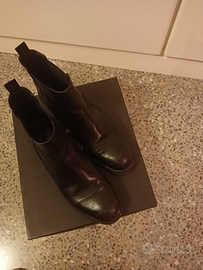 Stivaletti bassi in pelle nera. VSL. N.37