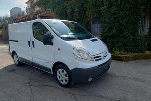 Nissan Primastar 2.0 dCi 2011 